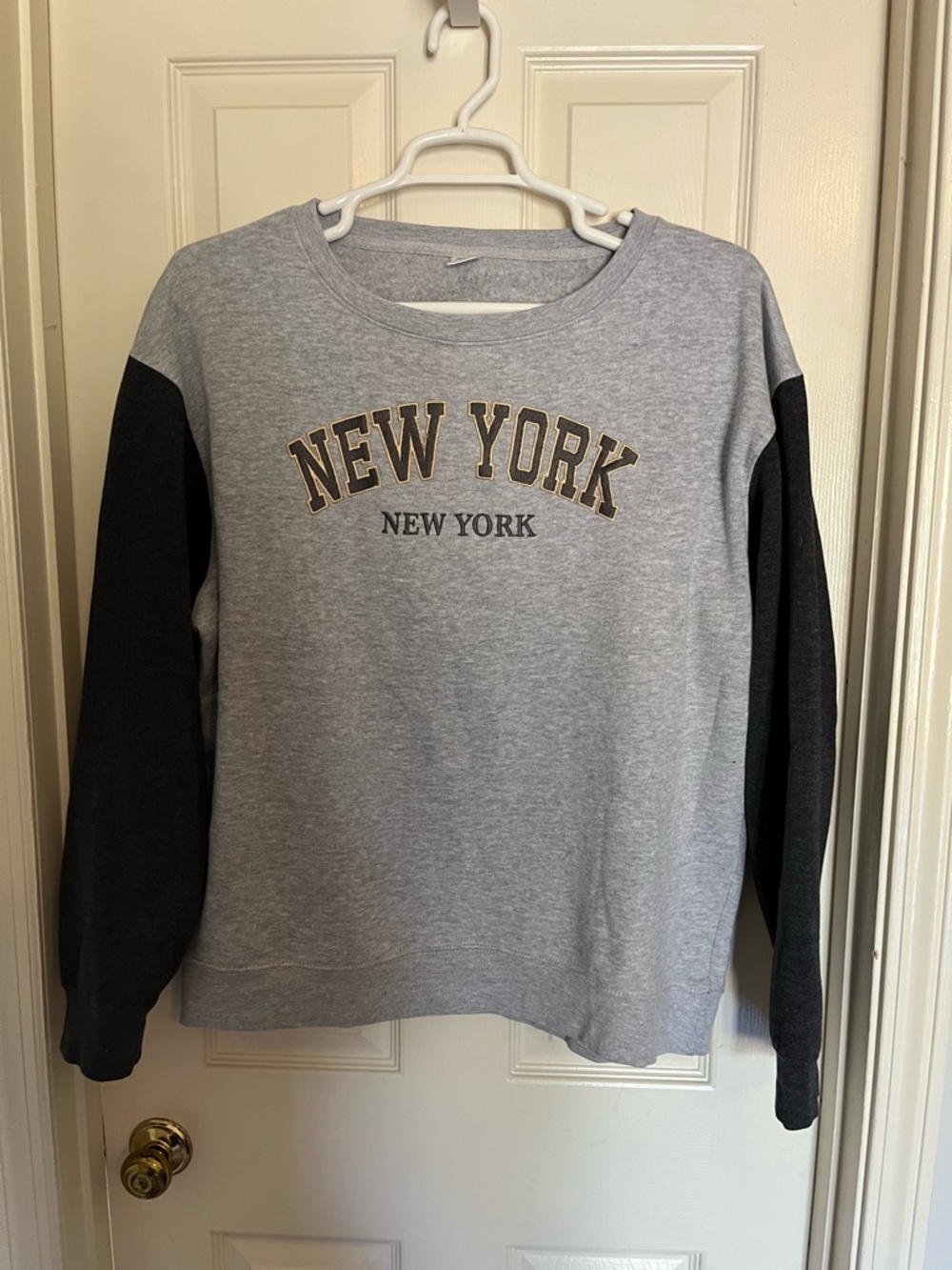 New York Colorblock Sweatshirt - Gray/Black